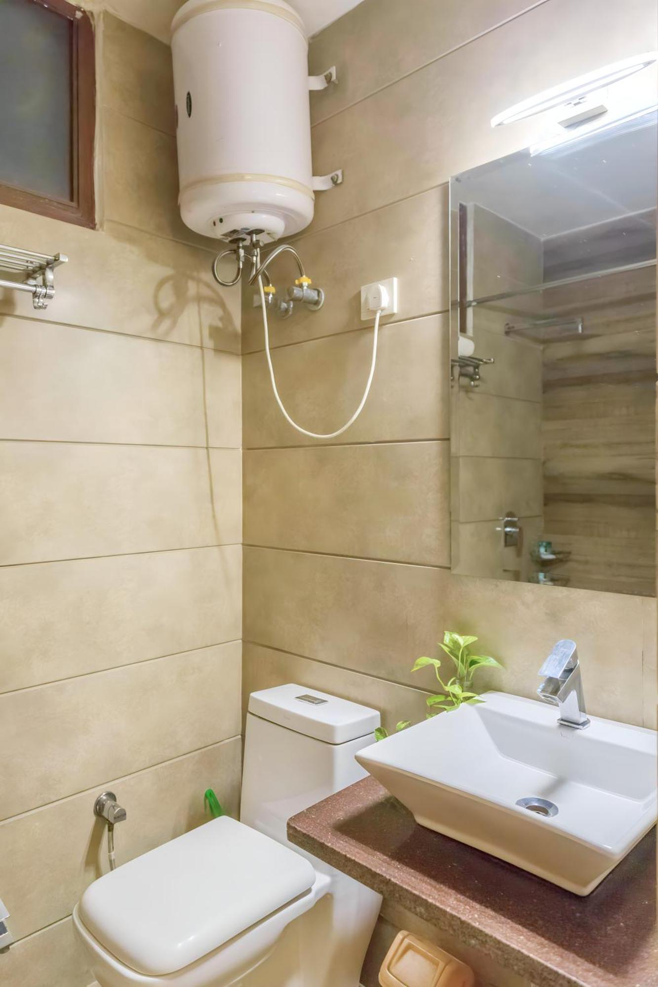 Woodpecker Apartments Hauz Khas Ню Делхи Екстериор снимка