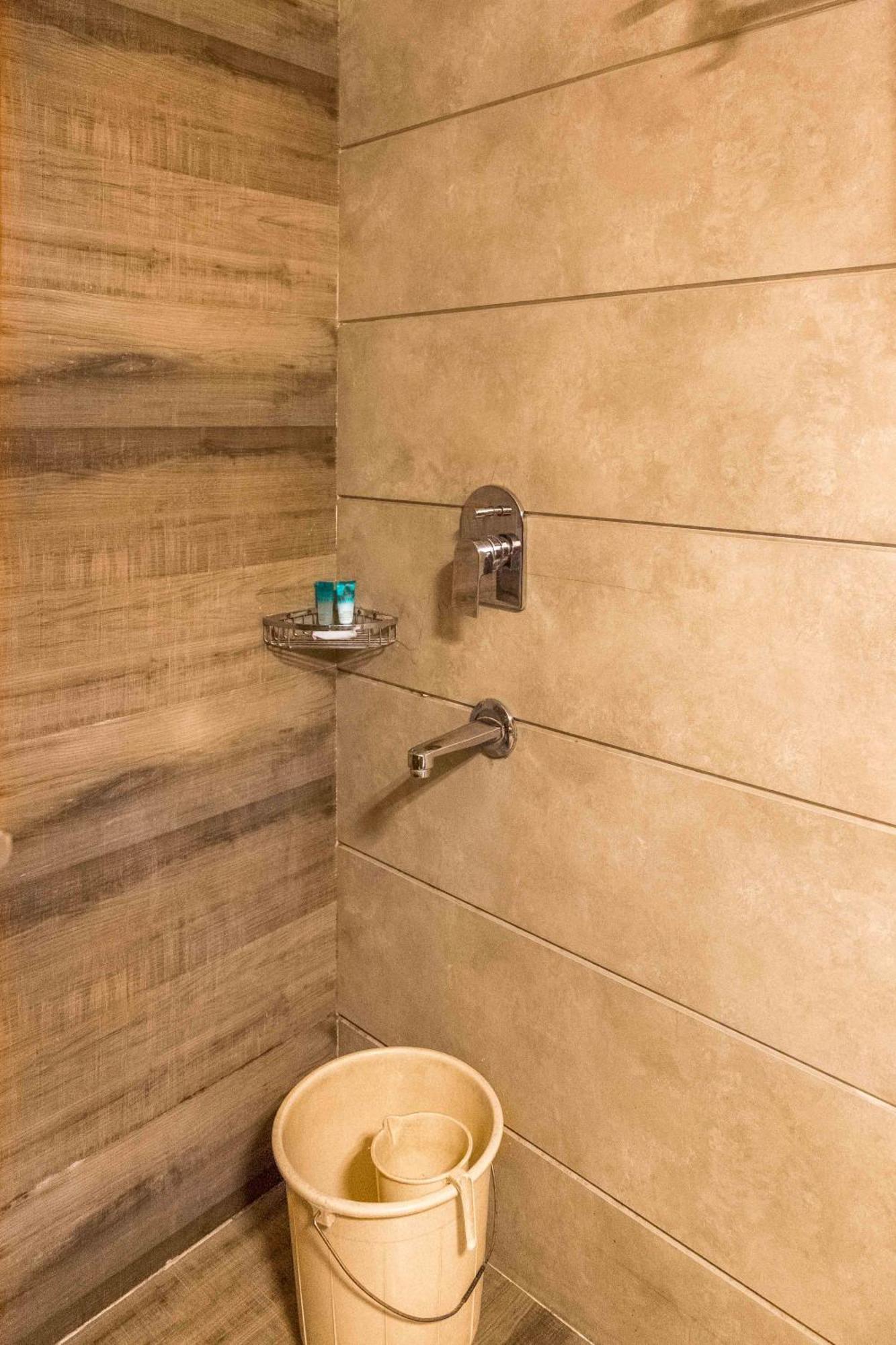 Woodpecker Apartments Hauz Khas Ню Делхи Екстериор снимка